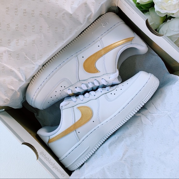 Nike Custom Air Force 1 NWT - Picture 8 of 16